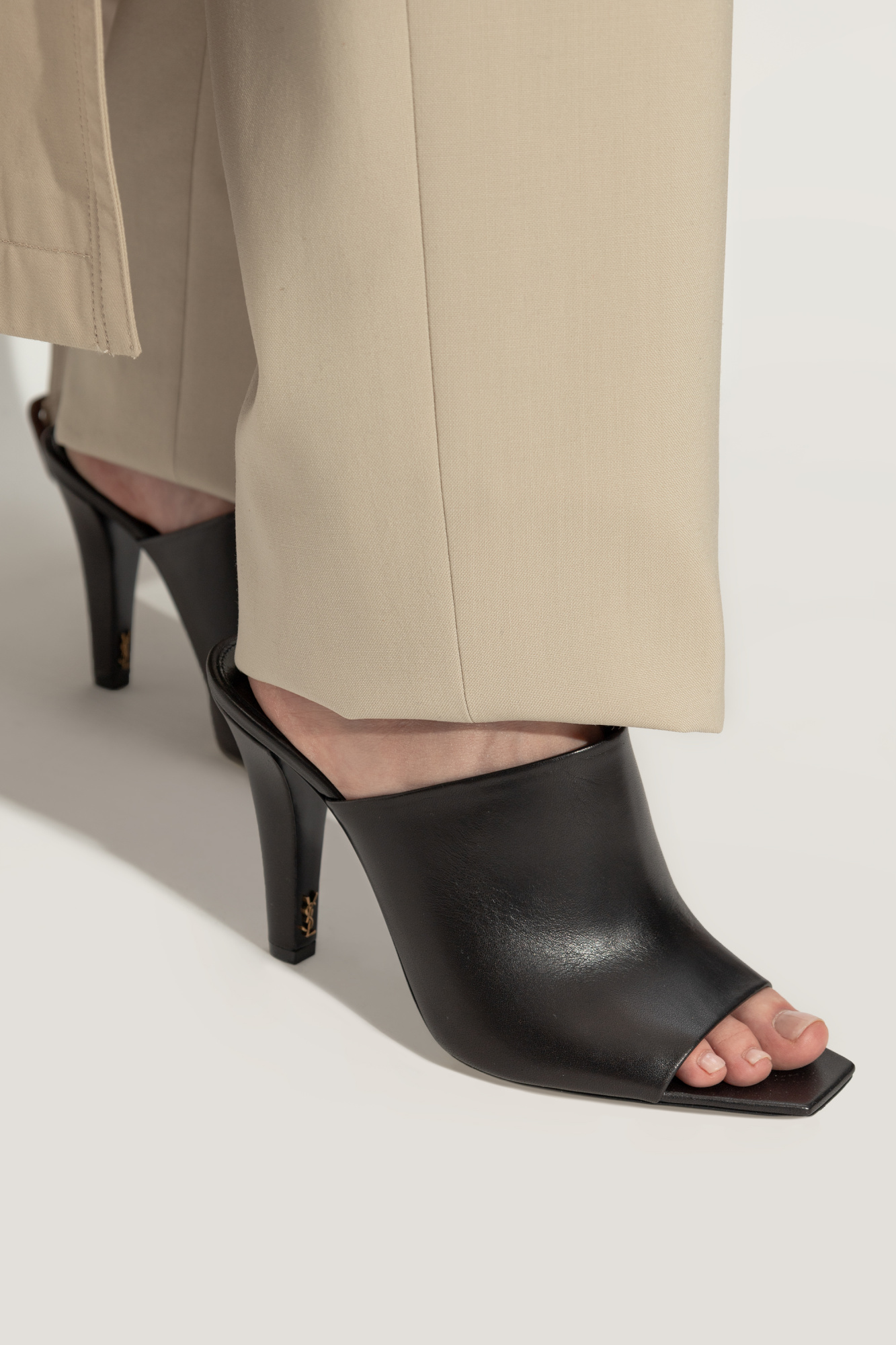 サンダル・ミュール Saint Laurent SS25 'Jill' mules (818037AADGZ 1000) Saint Laurent 